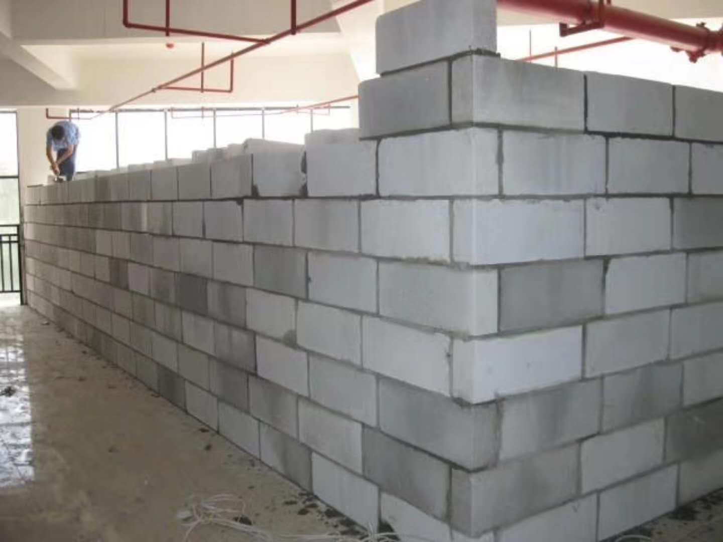 霍邱蒸压加气混凝土砌块承重墙静力和抗震性能的研究